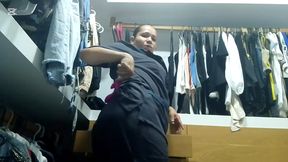 MILF Maid Masturbates Her Big Ass in Her Boss's Locker Room While He Works