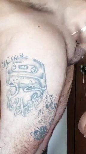 Sloppy Facefuck Ends on a Mess