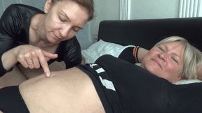 POKING A FINGER IN SEXY BELLY BUTTON saB