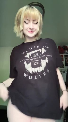 Curvy blonde teen goes pro with big tits in homemade alt goth solo