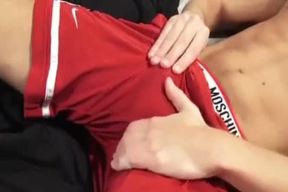 Sleek enjoyable Athlete Flashes Off And acquires assist Nutting