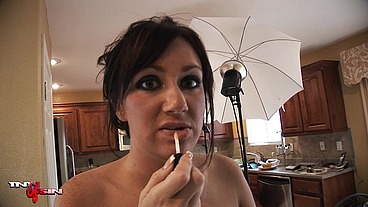Valerie Luxe Candid