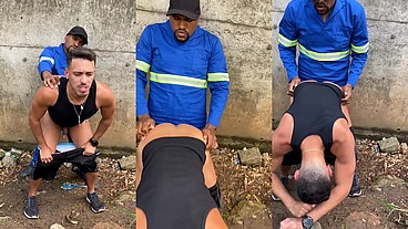 DANDO O CU PRO TRABALHADOR NO MEIO DO MATO