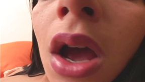 Jessica, sexy brunette trans likes to lick, suck and fuck her partner