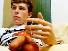 Big Dick Twink Masturbates on Webcam