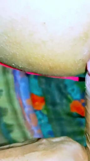 Indian desi buwa ki badi ladki ki gand chudai clear Hindi vioce full anal filing video   Clip 1