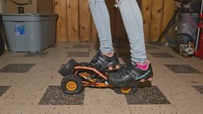 Chrissy nike shox crushing big truck