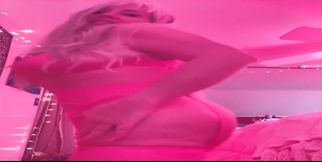 You Know You Wanna Get Behind Stepmommy's Big Bottom.. I Won't Tell. Do You Like Secrets?