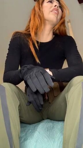 Onyx mistress feet joi