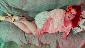 Mature Hotwife in Clog Heels and Lingerie Masturbating