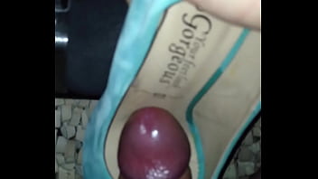 Cum in girlfriends shoes