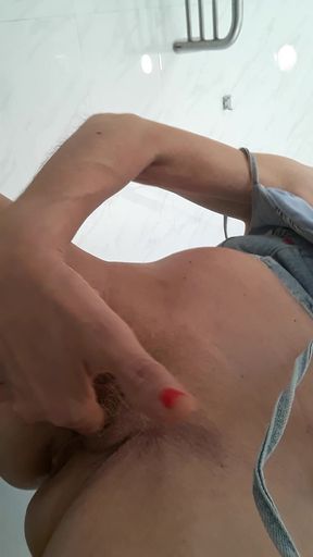 Masturbation in the Station