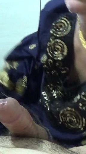 I Fucked My Egyptian Stepsister When Our Parents Are Outside
