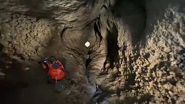 What Happens When Straight Dudes Find A Cave