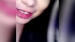 video chamada especial para fa. soraya carioca realizando videos personalizados por encomenda atraves do whatsapp.