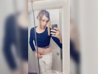 Trans Cutie showing her pants