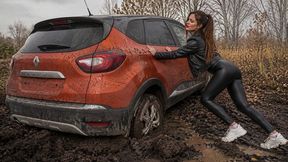 IRINA LEGGINGS SNEAKERS STUCK IN THE MUD full video 16 min
