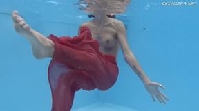 ”Underwater naked girl Hermione Ganger getting horny”