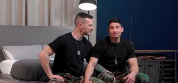 Muscular Derek Kage indulges in a flip fuck breedi