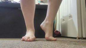 Barefoot Foot Stretching