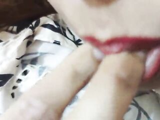 Viral stepsister enters sister-in-law's room