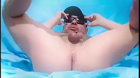 Este macho chacal de ser todo un hombre macho heterosexual es ahora una puta marica en castidad