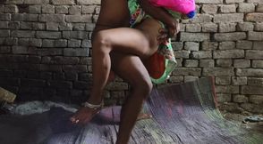 Indian Desi Village Rustic Housewife&#039;s Paroshi Jija #NAME? Hard Sex Viral Videos (Hindi Audio)