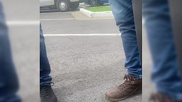 cachondas en el centro comercial