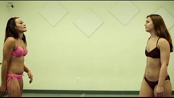 Lesbian catfight with hairpulling and hardcore moves