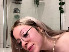 Milky ass solo hoe anally toys