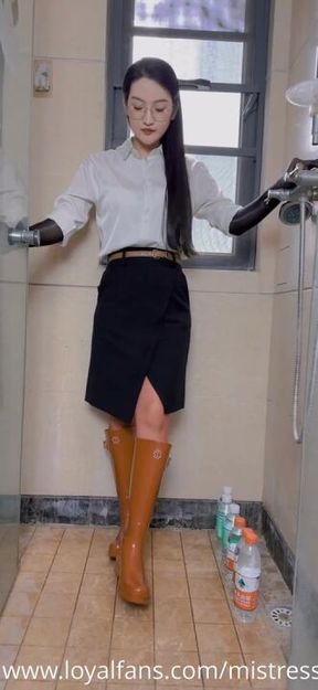 Going to play in rain boots that are full of water😆