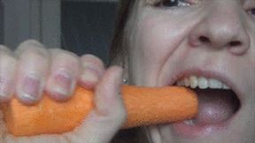 I'm chewing carrot with my big teeth