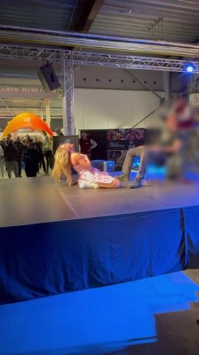 👙𝕊𝕥𝕣𝕚𝕡𝕥𝕖𝕒𝕤𝕖 𝕧𝕚𝕕𝕖𝕠👚  Barbie act tijdens mijn liveshow ❤️