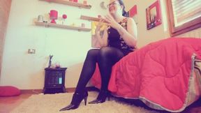 ITALIAN LESSON & EXTRA HAIR STRIP: Nicoletta’s Language Class & Full Uncensored Striptease