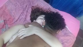 Namorado da casada fodendo na frente do corno