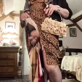 Outfit with a leopard slit dress and no clit wrap