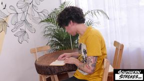 SOUTHERNSTROKES Tae Xoxo Invites Col Raider For Bareback Play