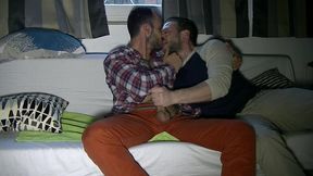 2208 dani baise par elile sexy dani se fait baiser par le beau eli