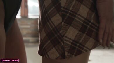 Thirsty barista gets her glasses fogged by big tits milf
