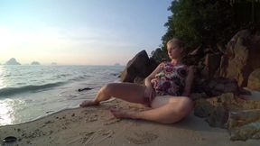 On Public Beach teen 18+ Masturbation Double Crossleg Fingering Solo Fun Ending