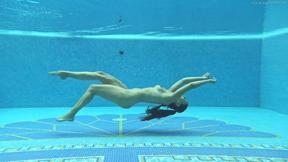 ”Villa swimming pool naked experience with Sazan”