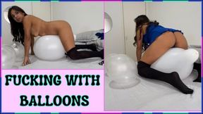 Fucking with white balloons and transparent balloons