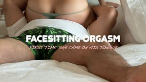 Face Sitting Orgasm - First time she came on his Face HD 1080p M4v