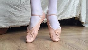 Workout In Ballet Slippers, Upskirt (mkv)