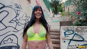 Brunette Yenifer gets her anal done in public