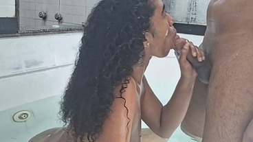 Novinha gostosa gosta de fuder