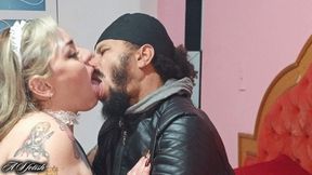 Wet interracial kiss between a blonde BBW maid and a bearded black boss.