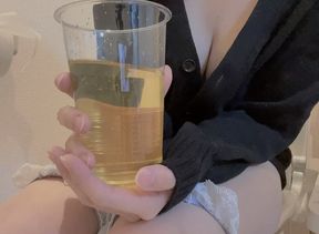 Collects and releases 3 doses of pee