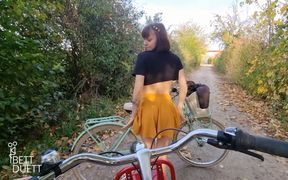 Bicycle Fuck Tour with My Girlfriend - Uncut!!