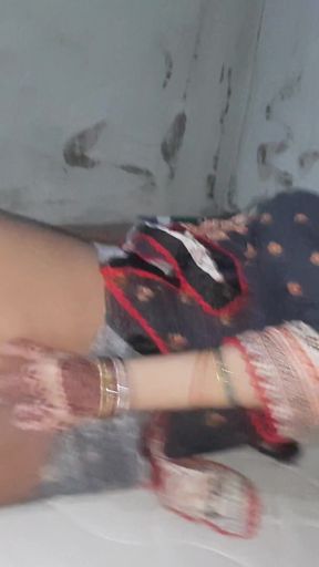 Epic moment from "Kulhad Pizza Sex tape  Bhabhi Show His Cute sexy Body"